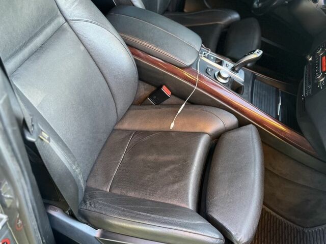 Серый БМВ Х5, объемом двигателя 4.8 л и пробегом 197 тыс. км за 12000 $, фото 18 на Automoto.ua