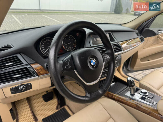 Серый БМВ Х5, объемом двигателя 3 л и пробегом 283 тыс. км за 13950 $, фото 40 на Automoto.ua