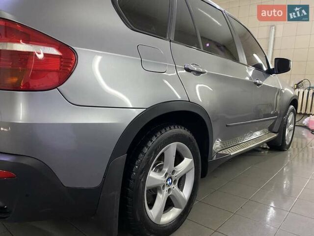 Серый БМВ Х5, объемом двигателя 3 л и пробегом 200 тыс. км за 13999 $, фото 15 на Automoto.ua