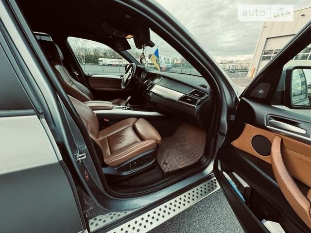 Серый БМВ Х5, объемом двигателя 2.99 л и пробегом 278 тыс. км за 17800 $, фото 13 на Automoto.ua