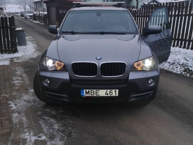 Сірий БМВ Х5, об'ємом двигуна 3 л та пробігом 300 тис. км за 8121 $, фото 2 на Automoto.ua