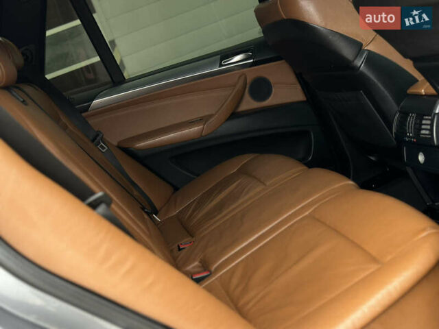 Серый БМВ Х5, объемом двигателя 3 л и пробегом 360 тыс. км за 15750 $, фото 48 на Automoto.ua