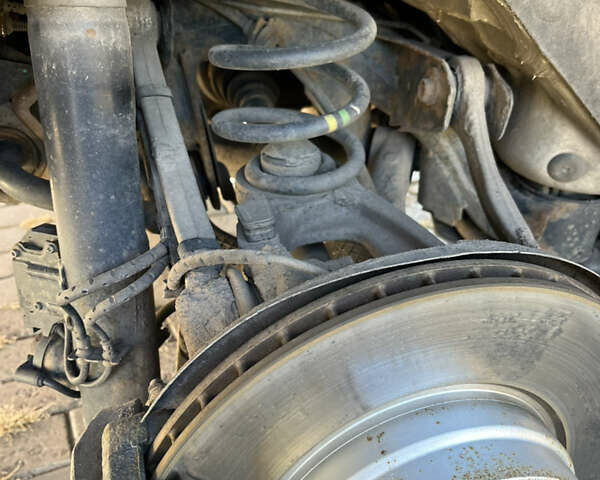 Серый БМВ Х5, объемом двигателя 3 л и пробегом 294 тыс. км за 17500 $, фото 12 на Automoto.ua