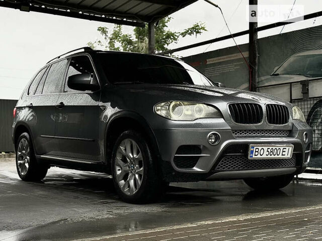 Серый БМВ Х5, объемом двигателя 3 л и пробегом 266 тыс. км за 13100 $, фото 1 на Automoto.ua
