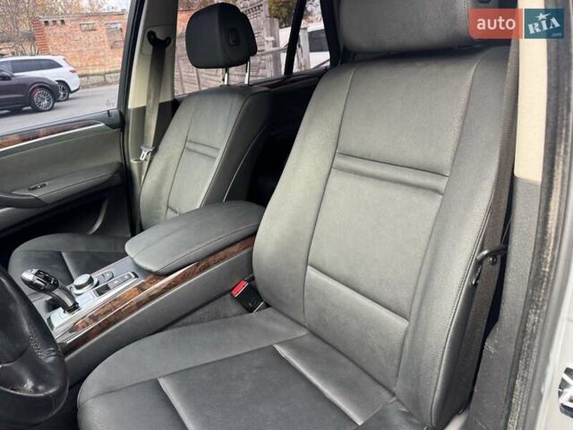 Сірий БМВ Х5, об'ємом двигуна 3 л та пробігом 240 тис. км за 10900 $, фото 61 на Automoto.ua