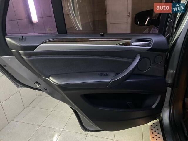 Серый БМВ Х5, объемом двигателя 3 л и пробегом 200 тыс. км за 13999 $, фото 23 на Automoto.ua