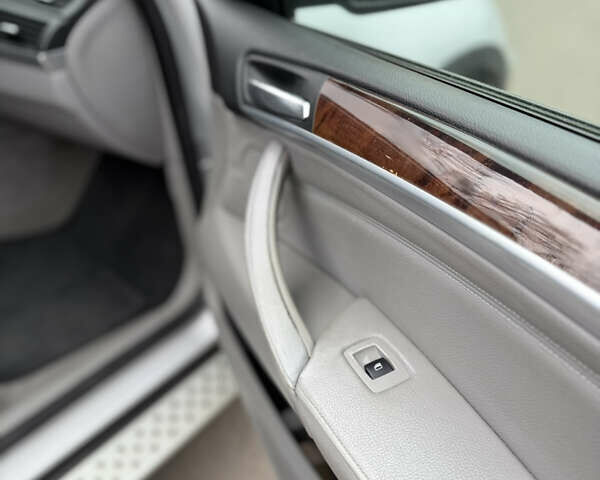 Серый БМВ Х5, объемом двигателя 3 л и пробегом 223 тыс. км за 13499 $, фото 33 на Automoto.ua