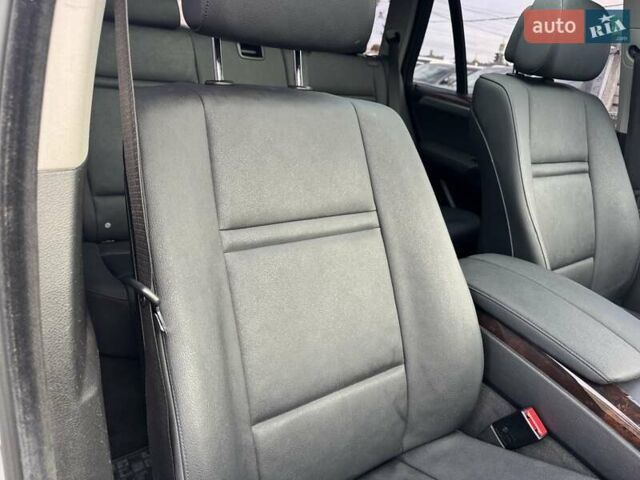 Сірий БМВ Х5, об'ємом двигуна 3 л та пробігом 240 тис. км за 10900 $, фото 34 на Automoto.ua