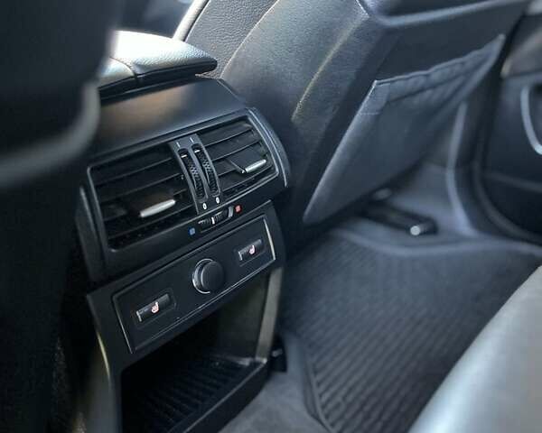 Серый БМВ Х5, объемом двигателя 4.8 л и пробегом 197 тыс. км за 12000 $, фото 14 на Automoto.ua