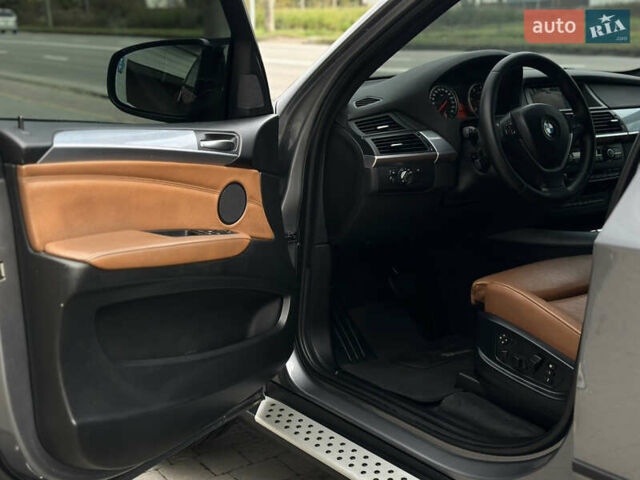 Серый БМВ Х5, объемом двигателя 3 л и пробегом 360 тыс. км за 15750 $, фото 32 на Automoto.ua