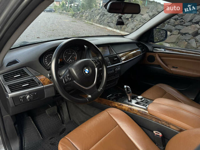 Сірий БМВ Х5, об'ємом двигуна 3 л та пробігом 387 тис. км за 12650 $, фото 29 на Automoto.ua