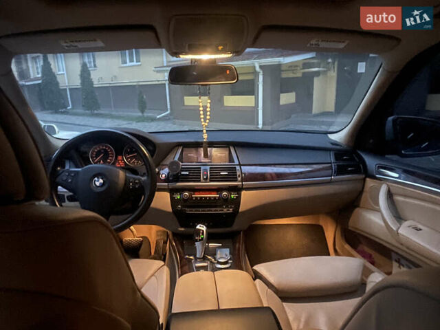 Сірий БМВ Х5, об'ємом двигуна 4.8 л та пробігом 238 тис. км за 13500 $, фото 6 на Automoto.ua