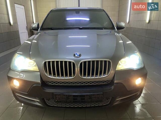 Серый БМВ Х5, объемом двигателя 3 л и пробегом 200 тыс. км за 13999 $, фото 18 на Automoto.ua
