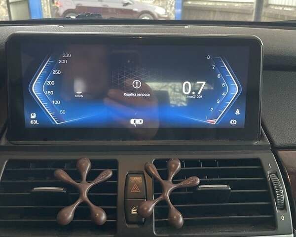 Серый БМВ Х5, объемом двигателя 3 л и пробегом 330 тыс. км за 14000 $, фото 4 на Automoto.ua