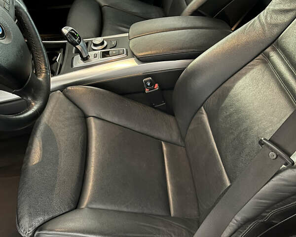 Серый БМВ Х5, объемом двигателя 3 л и пробегом 294 тыс. км за 17500 $, фото 25 на Automoto.ua