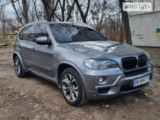 Сірий БМВ Х5, об'ємом двигуна 4.8 л та пробігом 303 тис. км за 11500 $, фото 1 на Automoto.ua