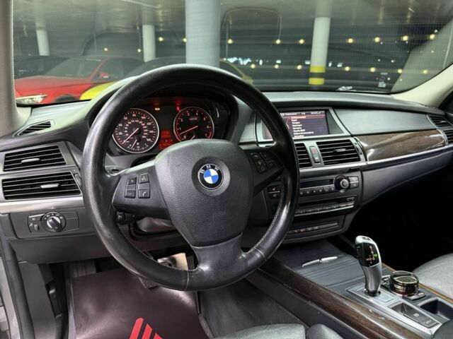 БМВ Х5 2009 в Одессе на Automoto.ua Серый БМВ Х5, объемом двигателя 4.8 л и пробегом 291 тыс. км за 9500 $, фото 19 на Automoto.ua