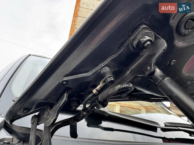 Сірий БМВ Х5, об'ємом двигуна 3 л та пробігом 265 тис. км за 16500 $, фото 53 на Automoto.ua