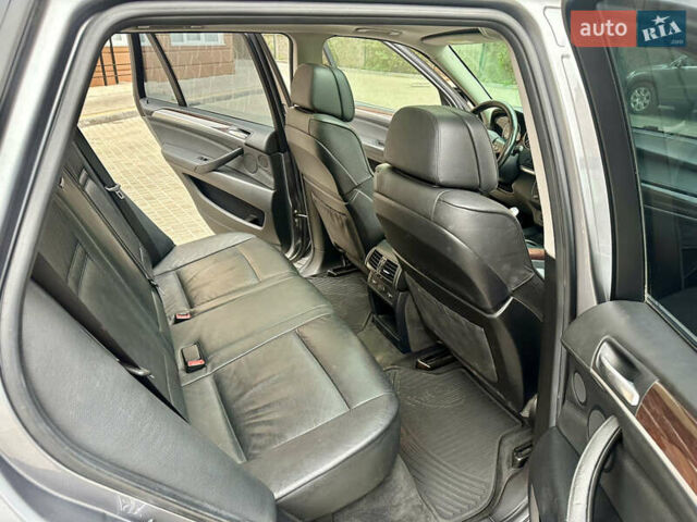 Серый БМВ Х5, объемом двигателя 4.8 л и пробегом 291 тыс. км за 10900 $, фото 44 на Automoto.ua