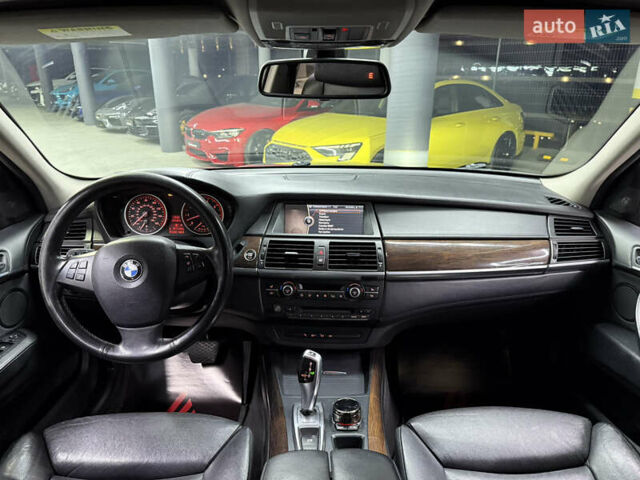 БМВ Х5 2009 в Одессе на Automoto.ua Серый БМВ Х5, объемом двигателя 4.8 л и пробегом 291 тыс. км за 9500 $, фото 25 на Automoto.ua