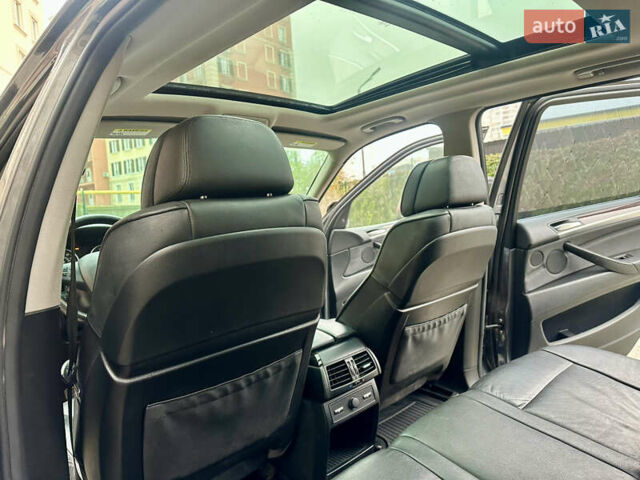 Серый БМВ Х5, объемом двигателя 4.8 л и пробегом 291 тыс. км за 10900 $, фото 43 на Automoto.ua
