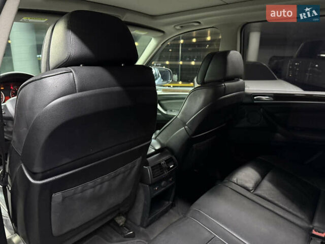 БМВ Х5 2009 в Одессе на Automoto.ua Серый БМВ Х5, объемом двигателя 4.8 л и пробегом 291 тыс. км за 9500 $, фото 22 на Automoto.ua