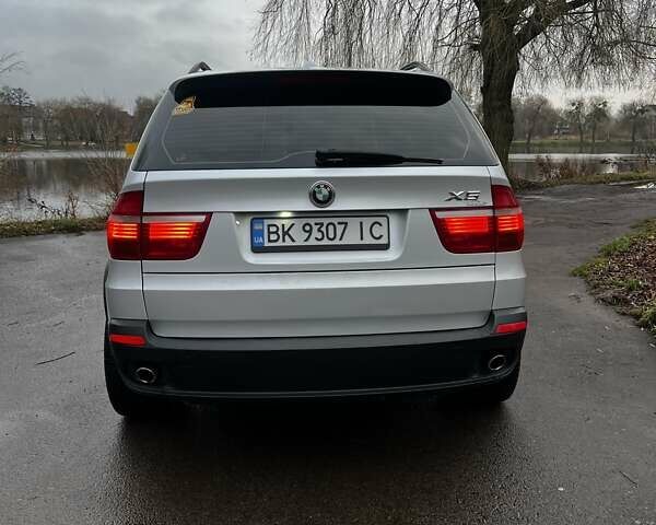 Сірий БМВ Х5, об'ємом двигуна 2.99 л та пробігом 323 тис. км за 15000 $, фото 5 на Automoto.ua