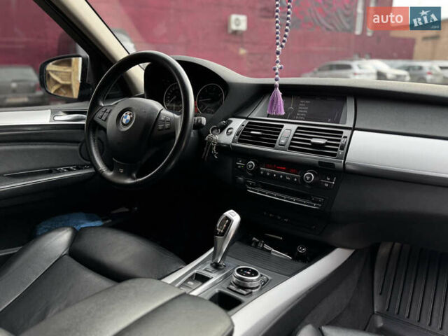Сірий БМВ Х5, об'ємом двигуна 3 л та пробігом 265 тис. км за 16500 $, фото 70 на Automoto.ua