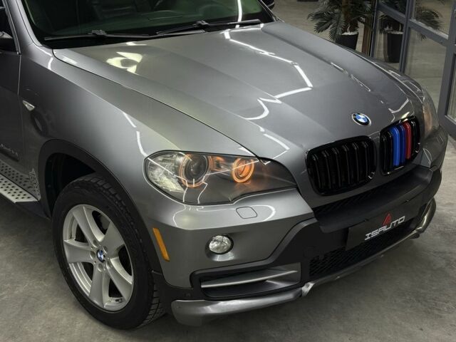 БМВ Х5 2009 в Одессе на Automoto.ua Серый БМВ Х5, объемом двигателя 4.8 л и пробегом 291 тыс. км за 9500 $, фото 1 на Automoto.ua