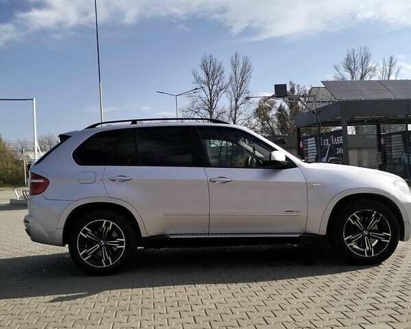 Серый БМВ Х5, объемом двигателя 3 л и пробегом 324 тыс. км за 13990 $, фото 5 на Automoto.ua