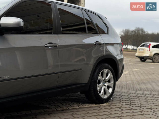 Сірий БМВ Х5, об'ємом двигуна 3 л та пробігом 265 тис. км за 16500 $, фото 32 на Automoto.ua