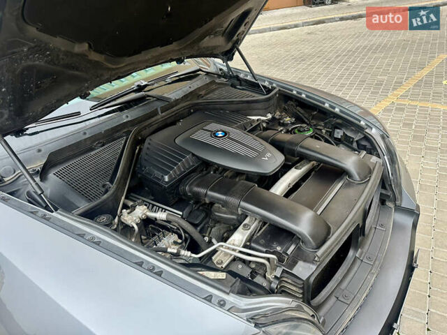 Серый БМВ Х5, объемом двигателя 4.8 л и пробегом 291 тыс. км за 10900 $, фото 50 на Automoto.ua