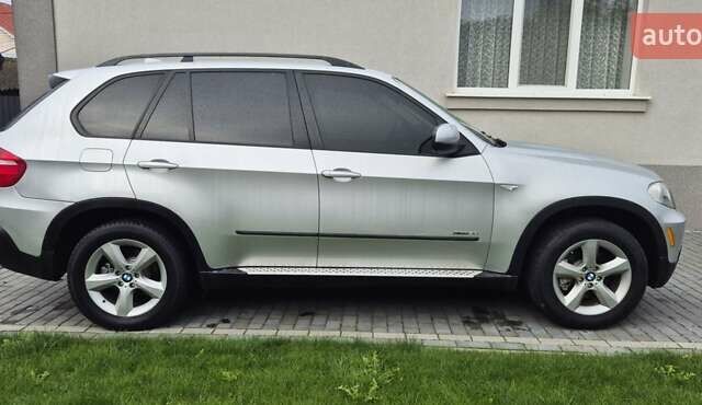 Серый БМВ Х5, объемом двигателя 3 л и пробегом 267 тыс. км за 11200 $, фото 3 на Automoto.ua