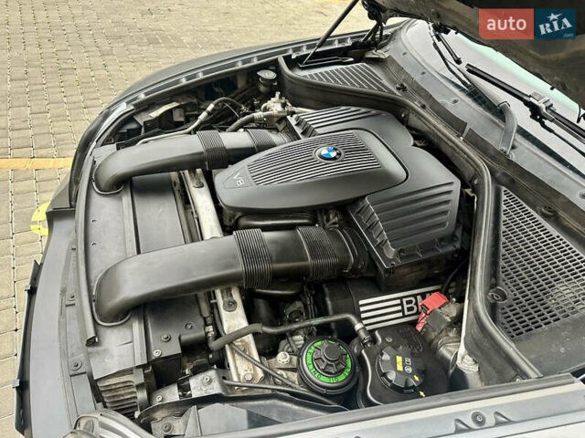 Серый БМВ Х5, объемом двигателя 4.8 л и пробегом 291 тыс. км за 10900 $, фото 51 на Automoto.ua