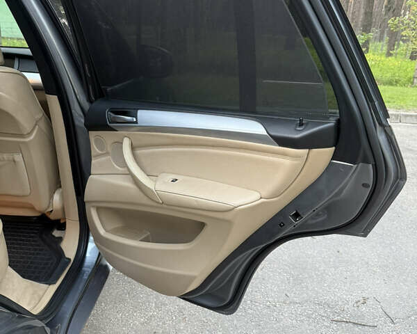 БМВ Х5 2009 в Киеве на Automoto.ua Серый БМВ Х5, объемом двигателя 3 л и пробегом 250 тыс. км за 20000 $, фото 11 на Automoto.ua