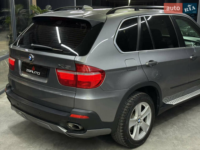 БМВ Х5 2009 в Одессе на Automoto.ua Серый БМВ Х5, объемом двигателя 4.8 л и пробегом 291 тыс. км за 9500 $, фото 15 на Automoto.ua