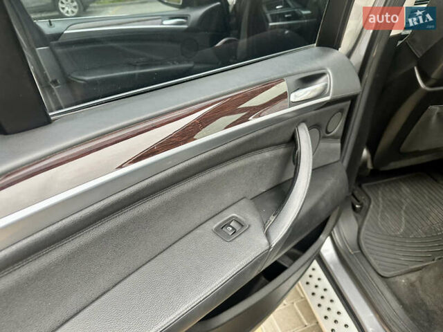 Серый БМВ Х5, объемом двигателя 4.8 л и пробегом 291 тыс. км за 10900 $, фото 41 на Automoto.ua