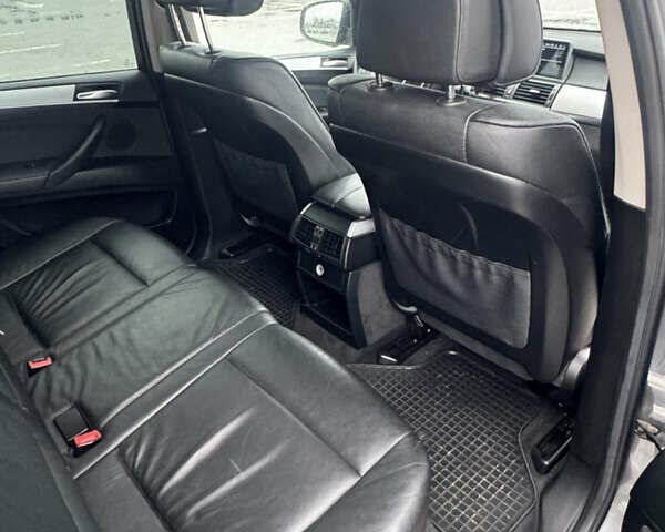 Сірий БМВ Х5, об'ємом двигуна 2.99 л та пробігом 250 тис. км за 14900 $, фото 9 на Automoto.ua