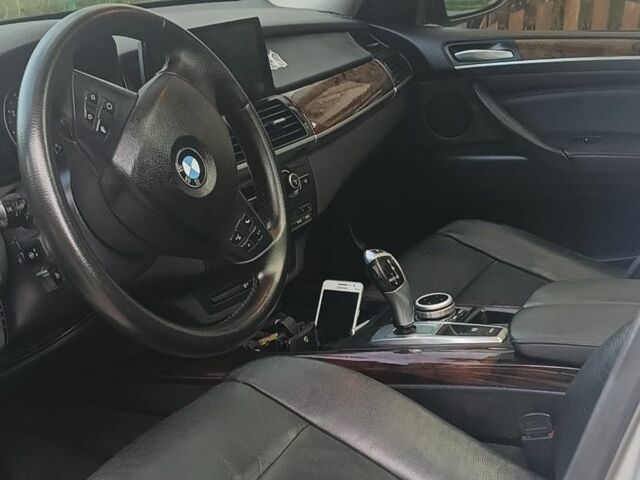 Серый БМВ Х5, объемом двигателя 3 л и пробегом 350 тыс. км за 269 $, фото 7 на Automoto.ua