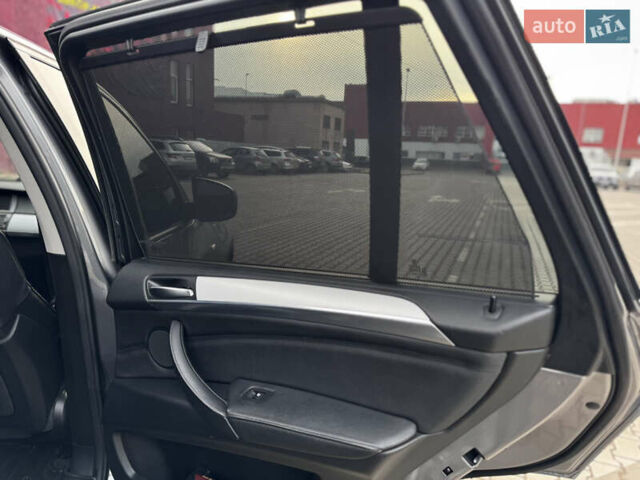 Сірий БМВ Х5, об'ємом двигуна 3 л та пробігом 265 тис. км за 16500 $, фото 65 на Automoto.ua