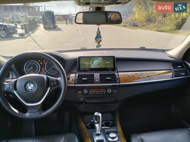 Серый БМВ Х5, объемом двигателя 3 л и пробегом 324 тыс. км за 13990 $, фото 25 на Automoto.ua