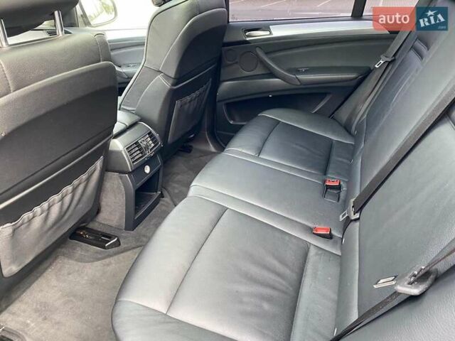 Серый БМВ Х5, объемом двигателя 3 л и пробегом 265 тыс. км за 16700 $, фото 15 на Automoto.ua