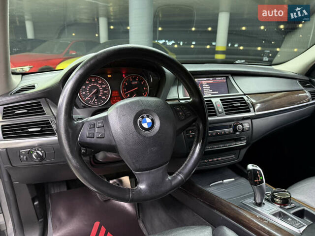 БМВ Х5 2009 в Одессе на Automoto.ua Серый БМВ Х5, объемом двигателя 4.8 л и пробегом 291 тыс. км за 9500 $, фото 24 на Automoto.ua