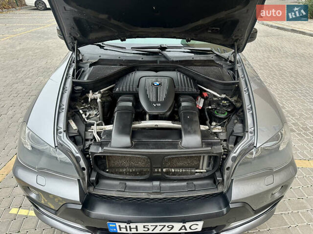 Серый БМВ Х5, объемом двигателя 4.8 л и пробегом 291 тыс. км за 10900 $, фото 52 на Automoto.ua