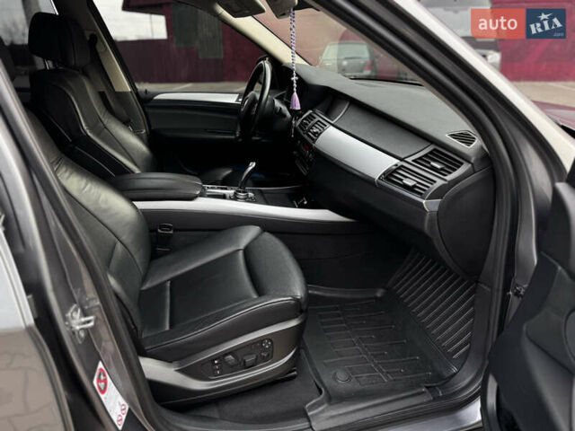 Сірий БМВ Х5, об'ємом двигуна 3 л та пробігом 265 тис. км за 16500 $, фото 67 на Automoto.ua