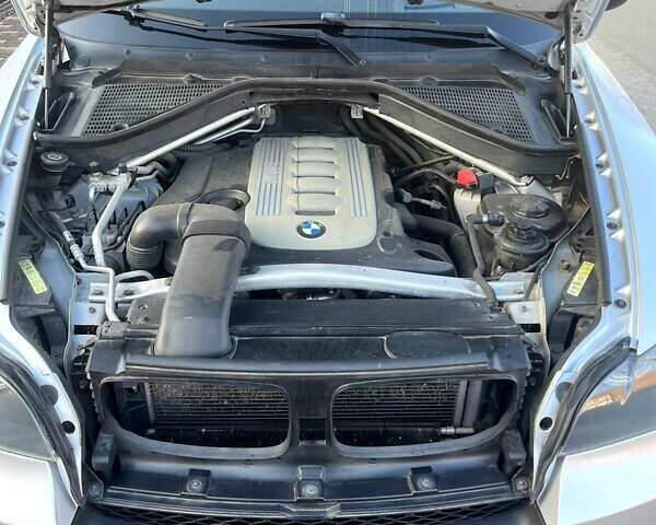 Серый БМВ Х5, объемом двигателя 3 л и пробегом 268 тыс. км за 16900 $, фото 15 на Automoto.ua