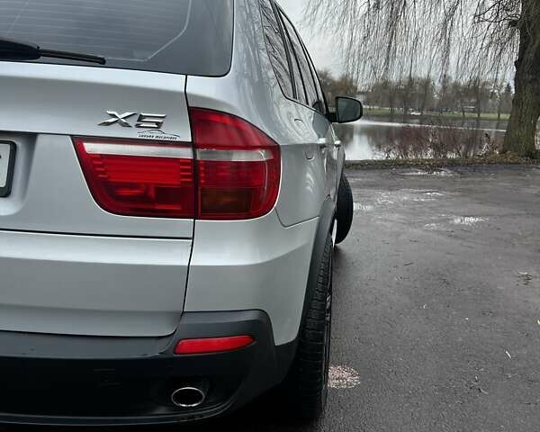 Сірий БМВ Х5, об'ємом двигуна 2.99 л та пробігом 323 тис. км за 15000 $, фото 23 на Automoto.ua