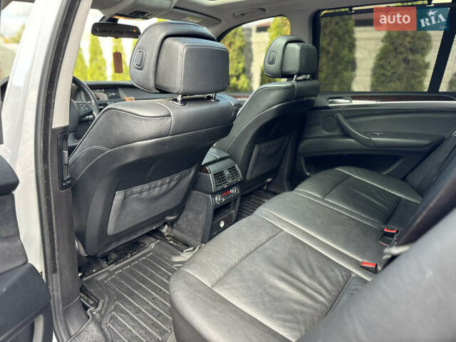 Серый БМВ Х5, объемом двигателя 3 л и пробегом 223 тыс. км за 11500 $, фото 39 на Automoto.ua