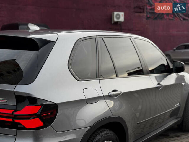Сірий БМВ Х5, об'ємом двигуна 3 л та пробігом 265 тис. км за 16500 $, фото 44 на Automoto.ua