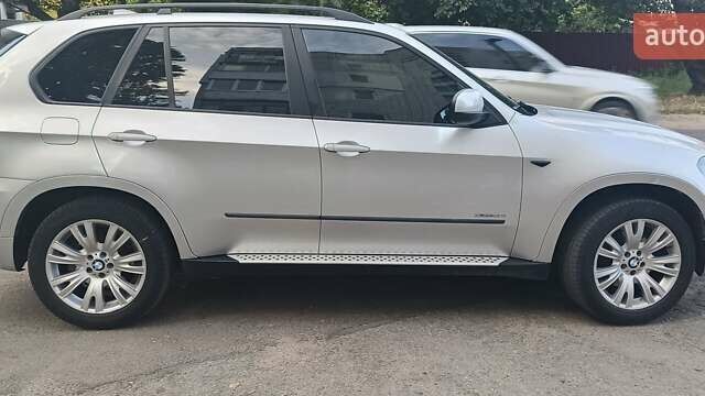 Серый БМВ Х5, объемом двигателя 3 л и пробегом 350 тыс. км за 269 $, фото 18 на Automoto.ua